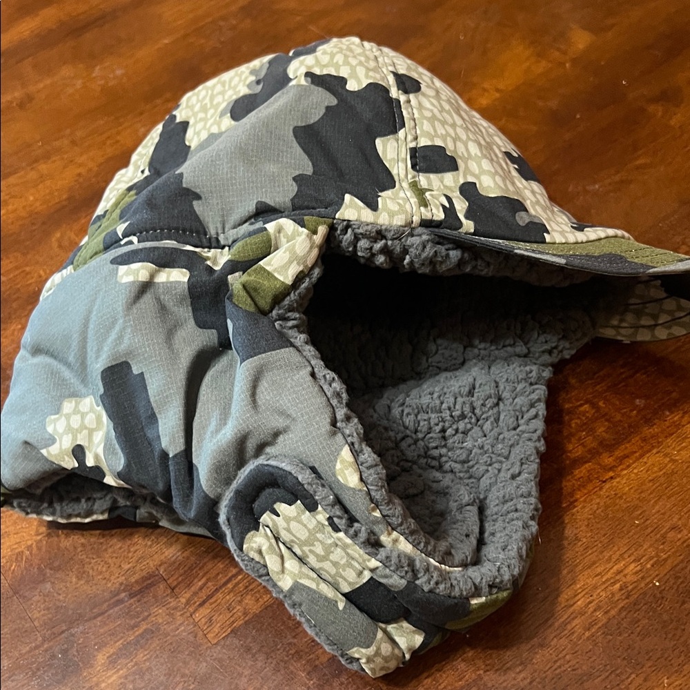 Kenai hat from Kuiu. Size XL. Never worn